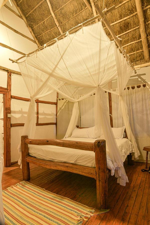Hotel Kazinga Wilderness Safari Camp Kasese Exteriér fotografie